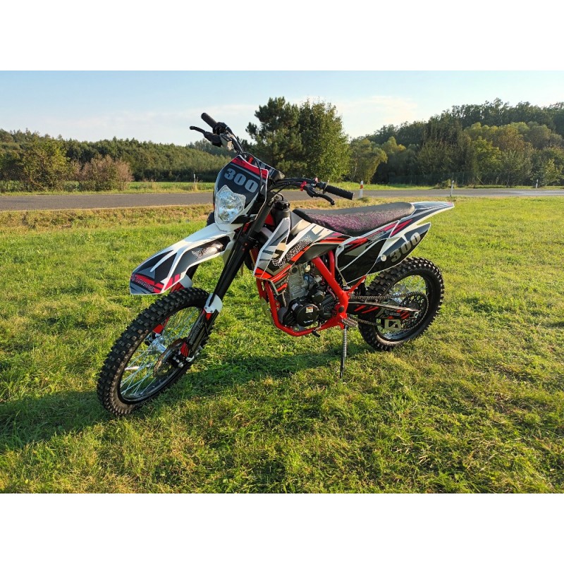 Pitbike Leramotors Killer PRO 300ccm H2O 21/18 Červená